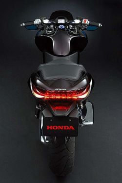 Honda-DN-01--3.jpg