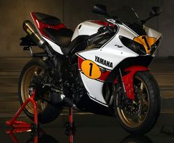 Yamaha-R1-Ago-Special-Edition--1.jpg