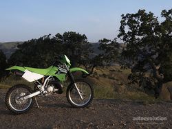 Kawasaki-kdx200-1983-2006-4.jpg