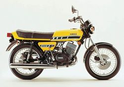 Yamaha-rd400-1976-1980-2.jpg