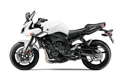 Yamaha-fz1-2012-2012-1.jpg