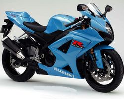 Suzuki-GSX-R-1000-MotoGP-Replica--2.jpg