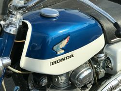 1968-honda-cl350-k0-scrambler-in-candy-blue-with-white-8.jpg