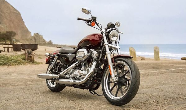 2015 Harley Davidson Superlow