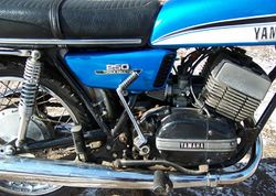 1973-Yamaha-RD250-Blue-7761-4.jpg