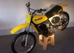 1977-Suzuki-RM100B-Yellow-3182-5.jpg