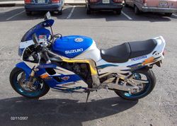 1995-Suzuki-GSX-R1100-White-Blue-3047-1.jpg