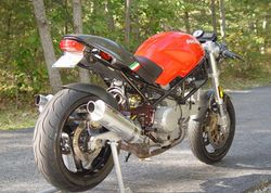 2001-Ducati-Monster-750-Red-9588-2.jpg