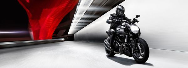 2014 Ducati Diavel Dark
