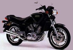 Yamaha-XZ550-82.jpg
