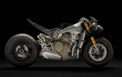 Ducati-Panigale-V4 18 03.jpg