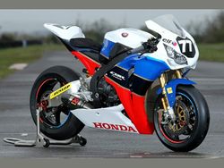 Honda-TT-Legends-Team.jpg