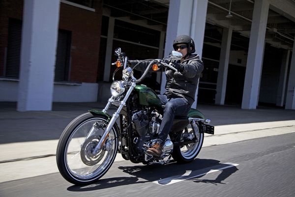 2013 Harley Davidson Seventy-two