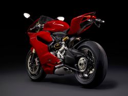 Ducati-1199-panigale-2014-2014-1.jpg