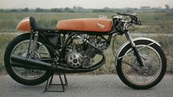 1961-Honda-RC162-250cc.jpg