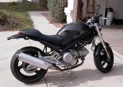 2001-Ducati-Monster-600-Black-8291-6.jpg