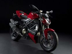 Ducati-streetfighter-2011-2011-2.jpg