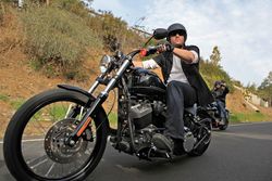 Harley-davidson-blackline-2011-2011-0.jpg