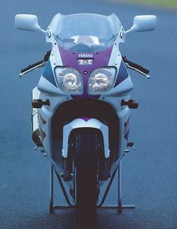 Yamaha-yzf-750r-1993-1996-2.jpg