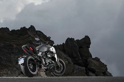 Ducati-diavel-1260-2019-3 9xJW6qs.jpg