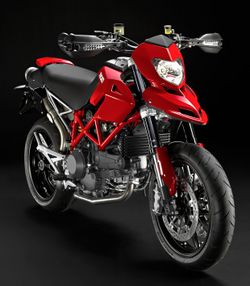Ducati-hypermotard-1100-evo-2-2012-2012-2.jpg