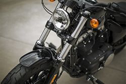 Harley-davidson-forty-eight-2-2017-2.jpg