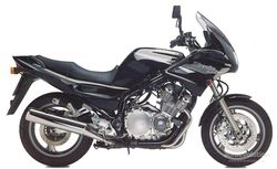 Yamaha-xj900-1985-1994-2.jpg