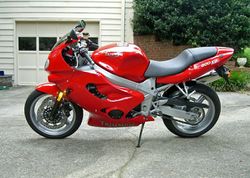 2003-Triumph-TT600-Red-4814-2.jpg