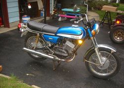 1973-Yamaha-RD250-Blue-0.jpg