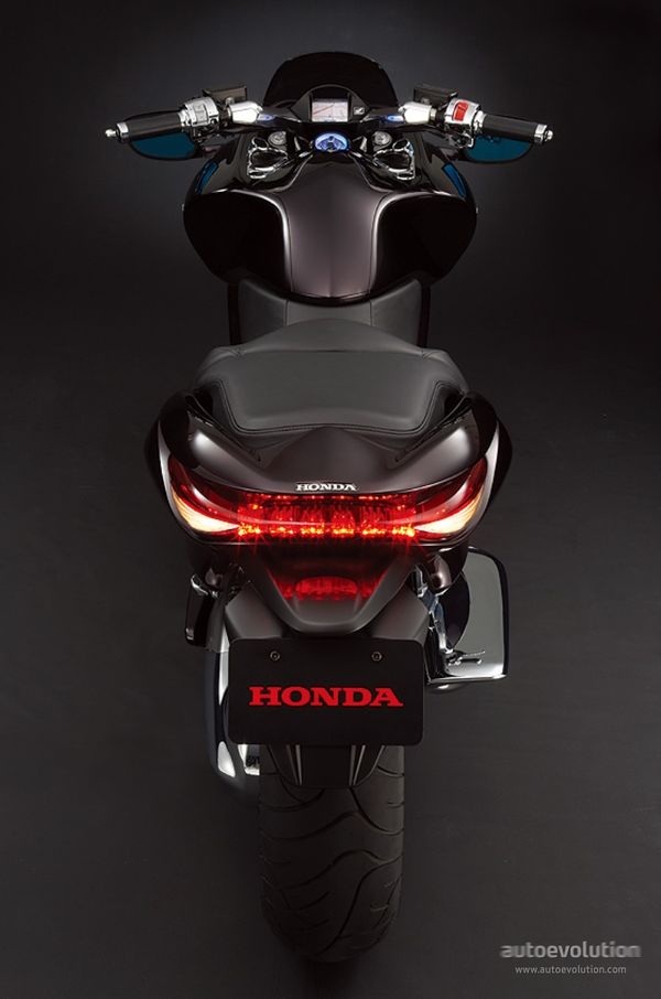 2005 Honda DN-01