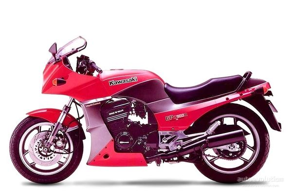 1984 - 1986 Kawasaki GPZ 900R Ninja