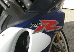 2001-Suzuki-TL1000R-WhiteBlue-794-2.jpg