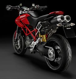 Ducati-hypermotard-1100-evo-2-2012-2012-1.jpg