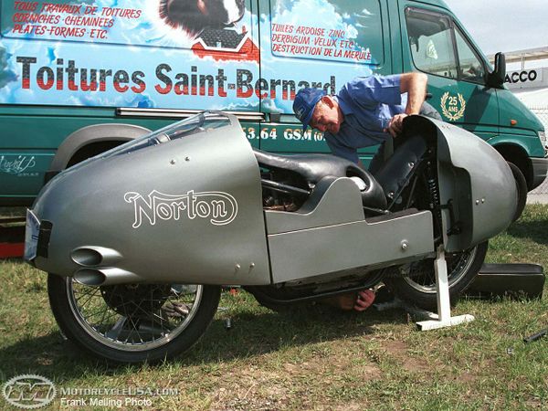 Racing Bikes Norton 350 "KNEELER"