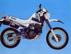 Suzuki-dr-600-r-dakar-2-1986-1990-1.jpg