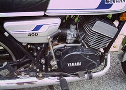 1978-Yamaha-RD400-Silver-2.jpg