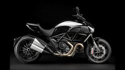 Ducati-diavel-2013-2013-0 GHV94OU.jpg