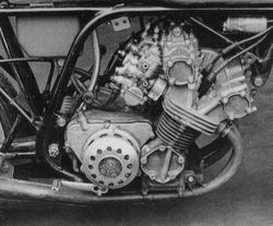 1964-Honda-2RC146-engine.jpg