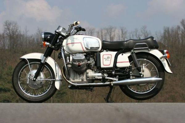 1967 - 1970 Moto Guzzi V7