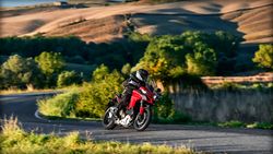 Ducati-multistrada-1200-2016-2016-1 XA89i5r.jpg