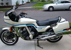 1982-Honda-CBX1000-White1-5.jpg
