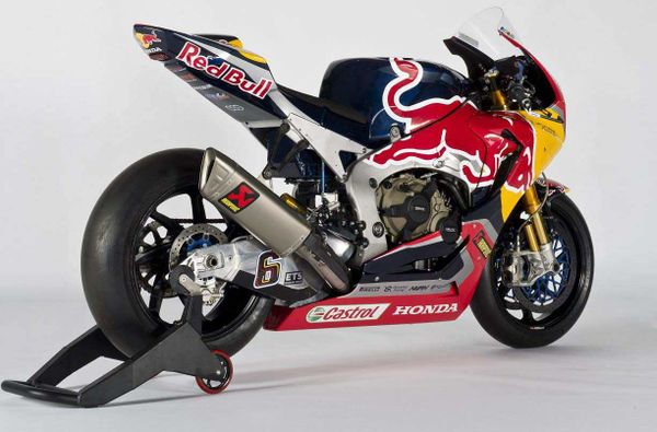 Racing Bikes Honda CBR 1000RR-SP2 SBK Red Bull Team