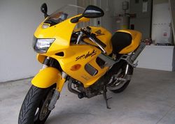 1999-Honda-VTR1000-Yellow-0.jpg