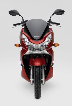Honda-pcx-2013-2013-4.jpg