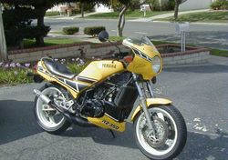 1984-Yamaha-RZ350-Yellow-1764-0.jpg
