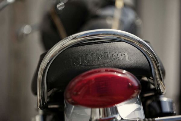 Triumph Bonneville T100 SE