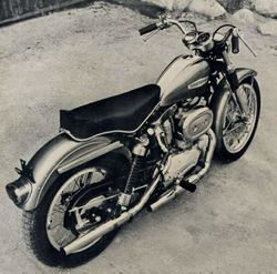 Harley-XLCH-883-67.jpg