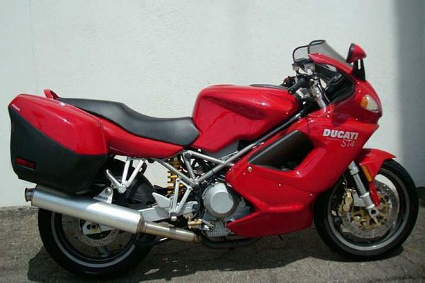 1998 Ducati ST4