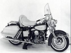 Harley-davidson-electra-glide-2-1965-1969-1.jpg