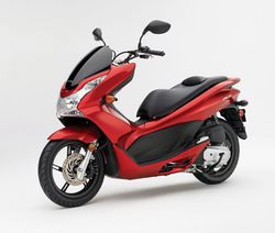 Honda-pcx-2011-2011-1.jpg